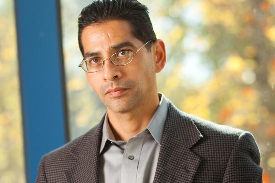 faculty_steve_cuellar